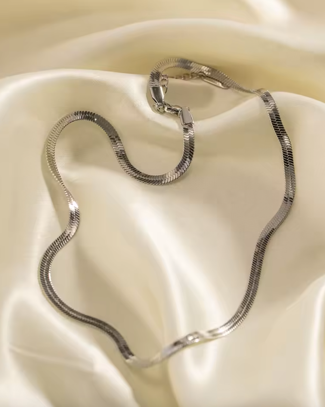 The Getaway Waterproof Chain in Silver